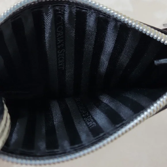 Victoria's Secret small wristlet key holder coin purse black gold heart studded - Picture 4 of 5